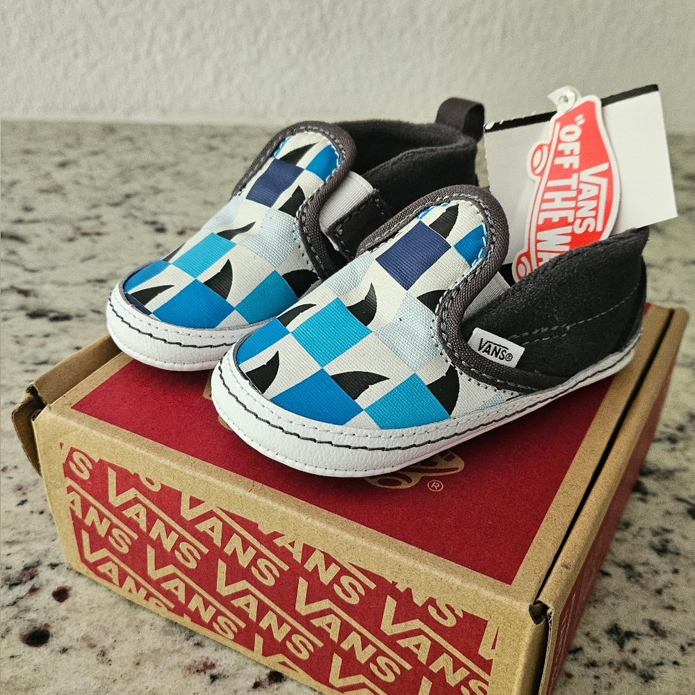 NWT Vans -Baby size 4